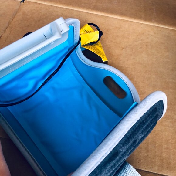 MUNCHKIN Travel Car Baby Bottle Warmer 12V Auto Shut-Off Timer Christmas Gift - Picture 7 of 9